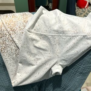 Buff Bunny metallic splatter leggings